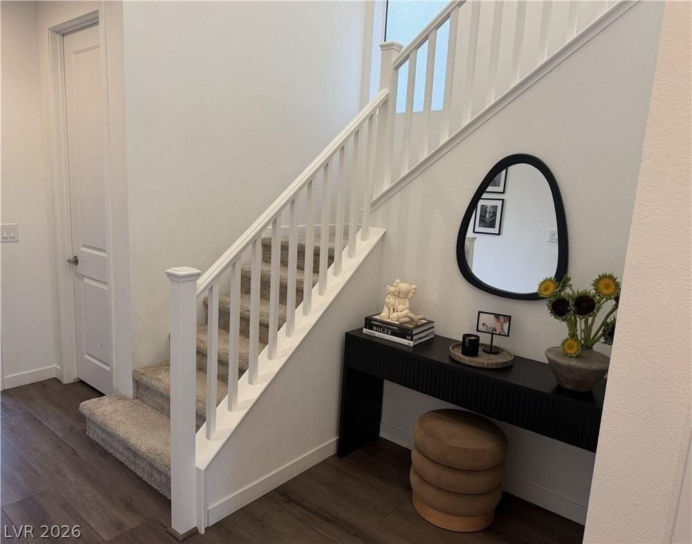 862 Camargo St - Photo 6 of 12