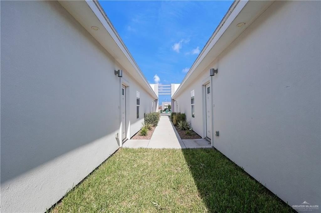 5007 N Dahlia St #3 - Photo 2 of 16