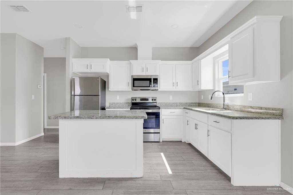 5007 N Dahlia St #3 - Photo 6 of 16