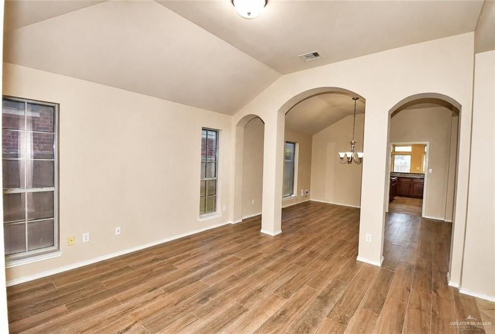 4400 Santa Olivia St - Photo 5 of 38