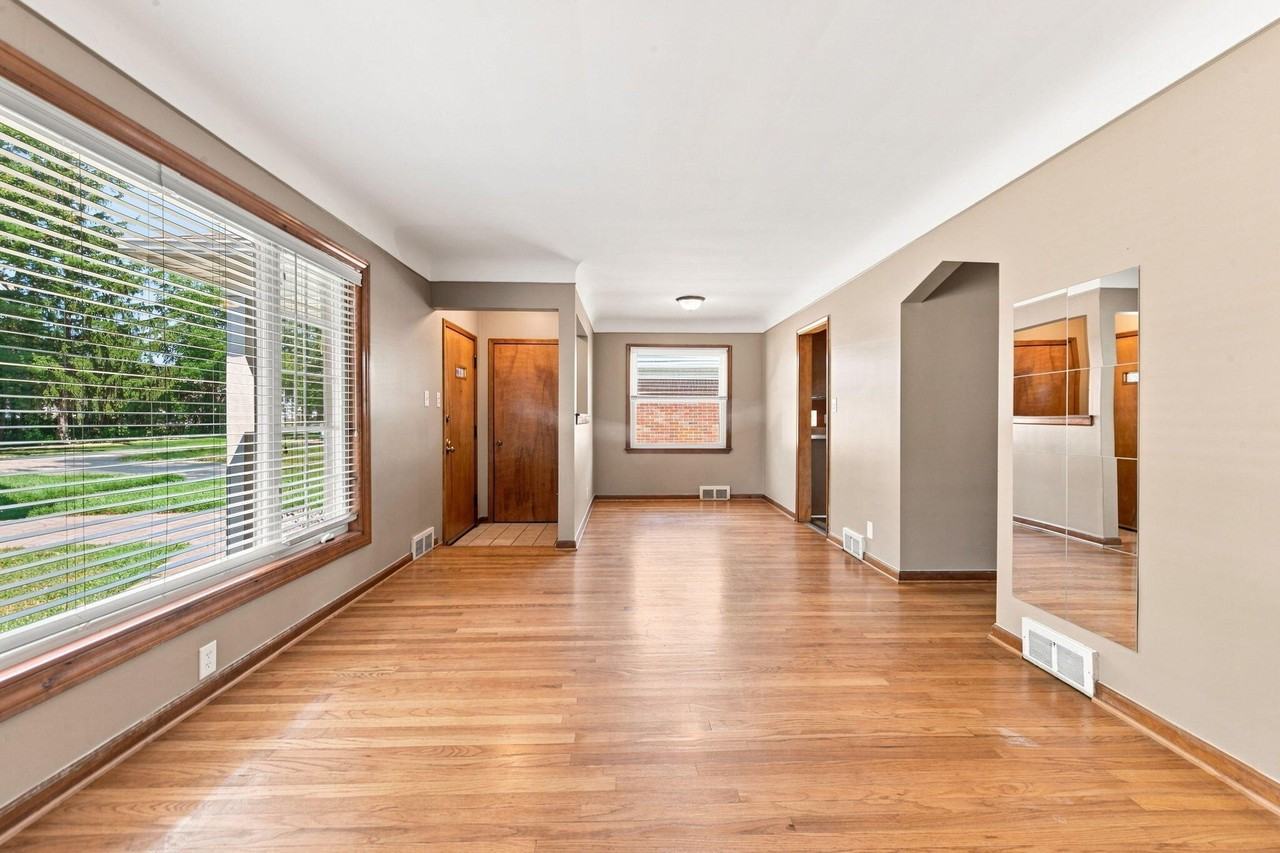 11386 Hemingway - Photo 6 of 29