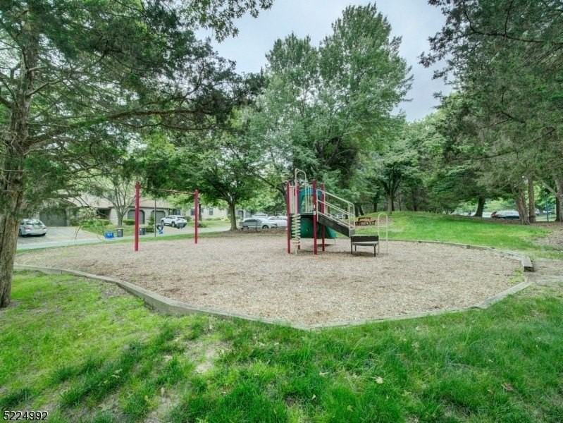402 Marten Rd - Photo 6 of 19