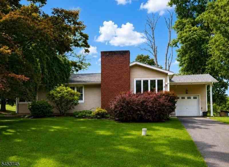 644 Montgomery Rd