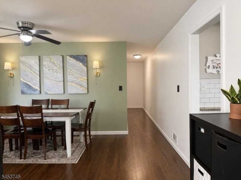 644 Montgomery Rd - Photo 2 of 22