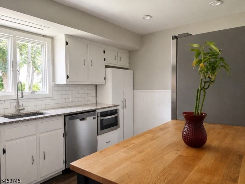 644 Montgomery Rd - Photo 7 of 22