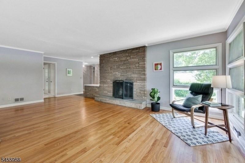 31 Sheffield Rd - Photo 4 of 23