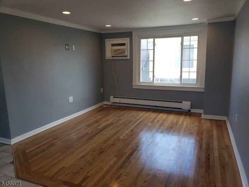 410 N 9th St #2 - Photo 2 of 18