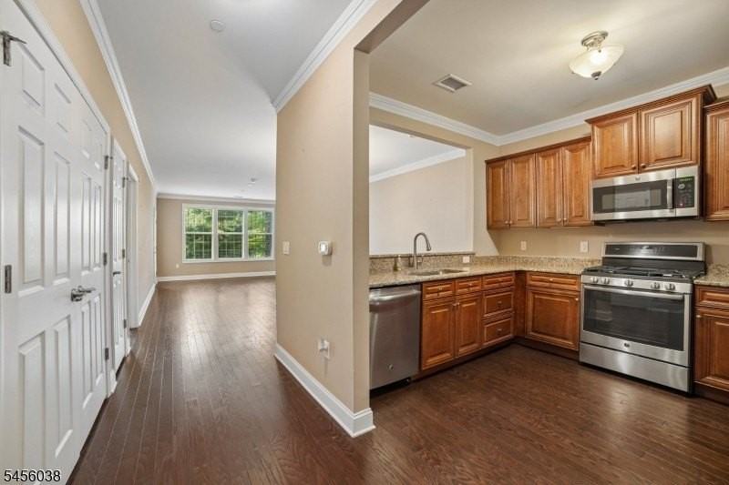 4108 Hoover Ln - Photo 3 of 24
