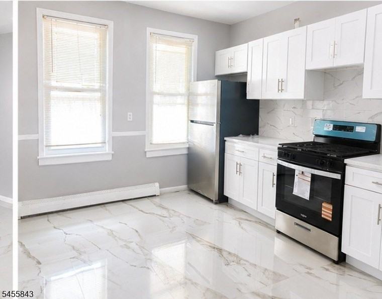 359 S 19th St - Photo 2 of 12