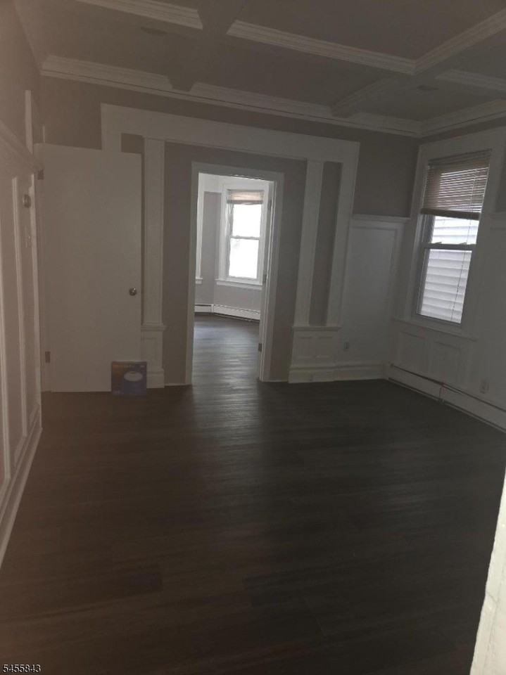 359 S 19th St - Photo 6 of 12