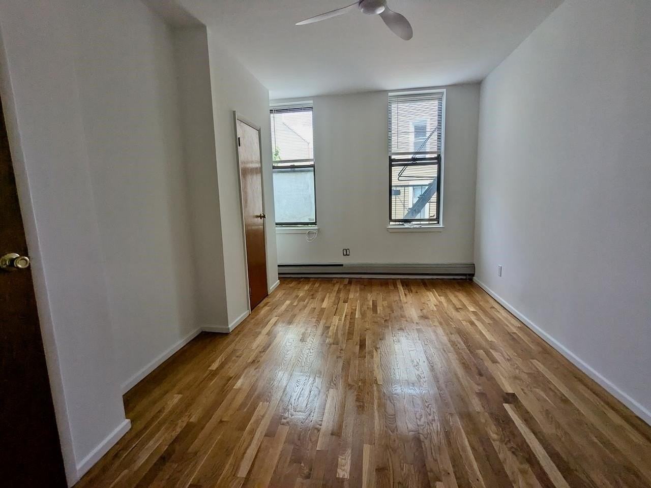 374 2nd St #3 - Photo 6 of 10