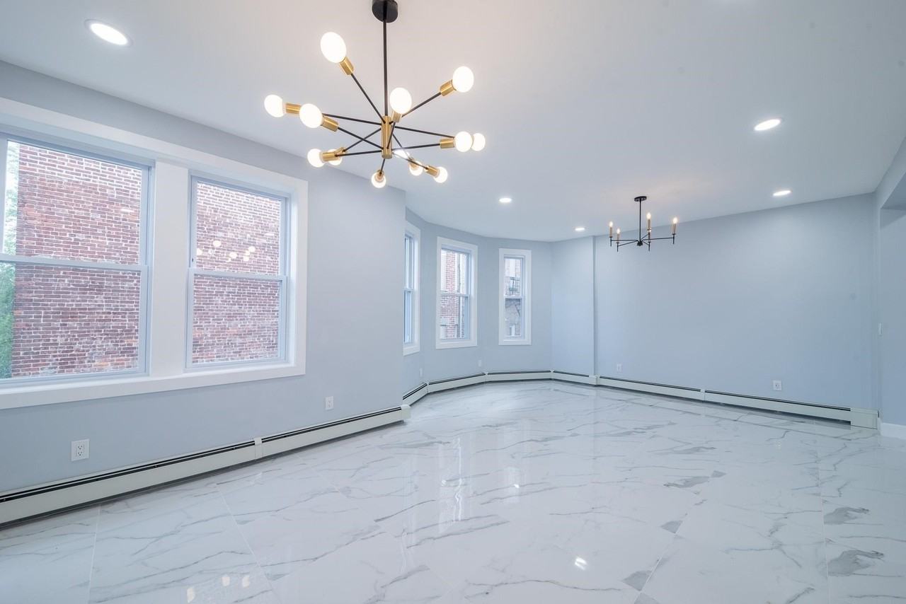 1409 Manhattan Ave #3 - Photo 2 of 10