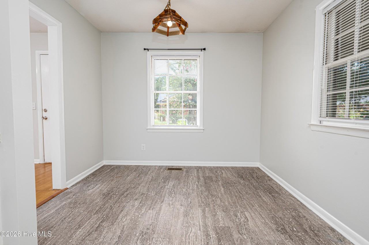 1609 Canal St - Photo 6 of 19