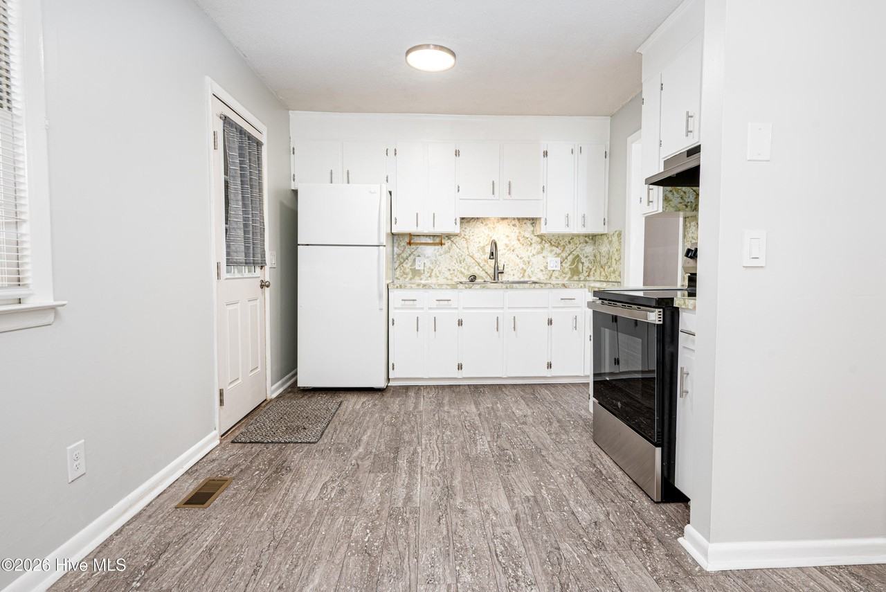 1609 Canal St - Photo 7 of 19