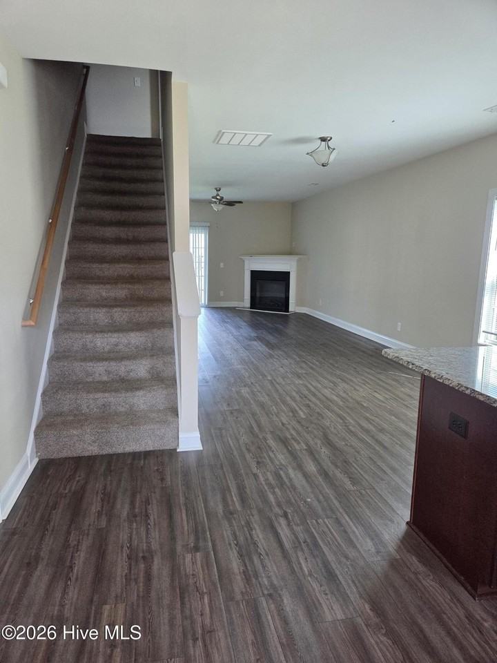 3909 Granada Dr #B - Photo 4 of 18