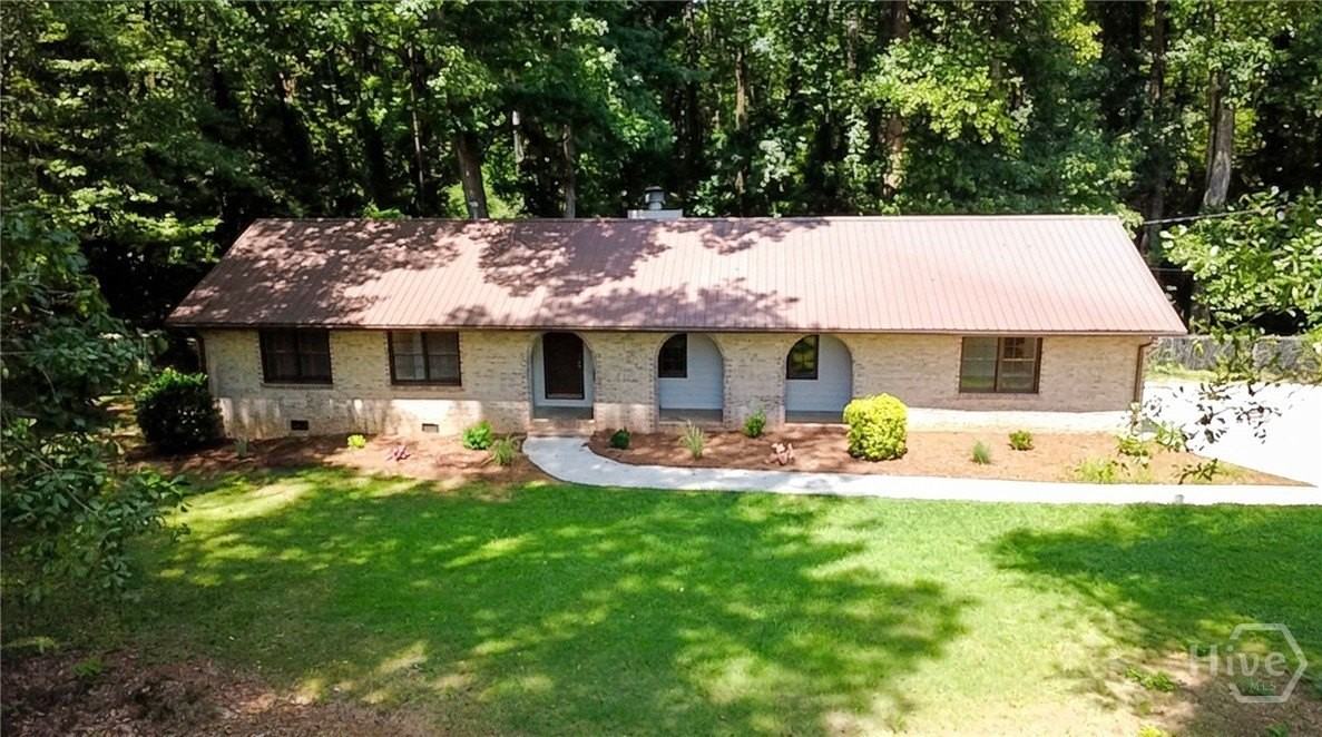 1191 Arrowhead Rd - Photo 2 of 40