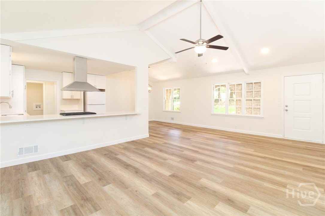 1191 Arrowhead Rd - Photo 7 of 40