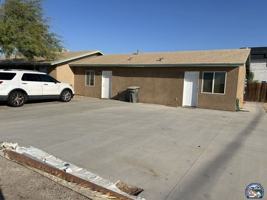 featured image of 605 W 3rd St #102