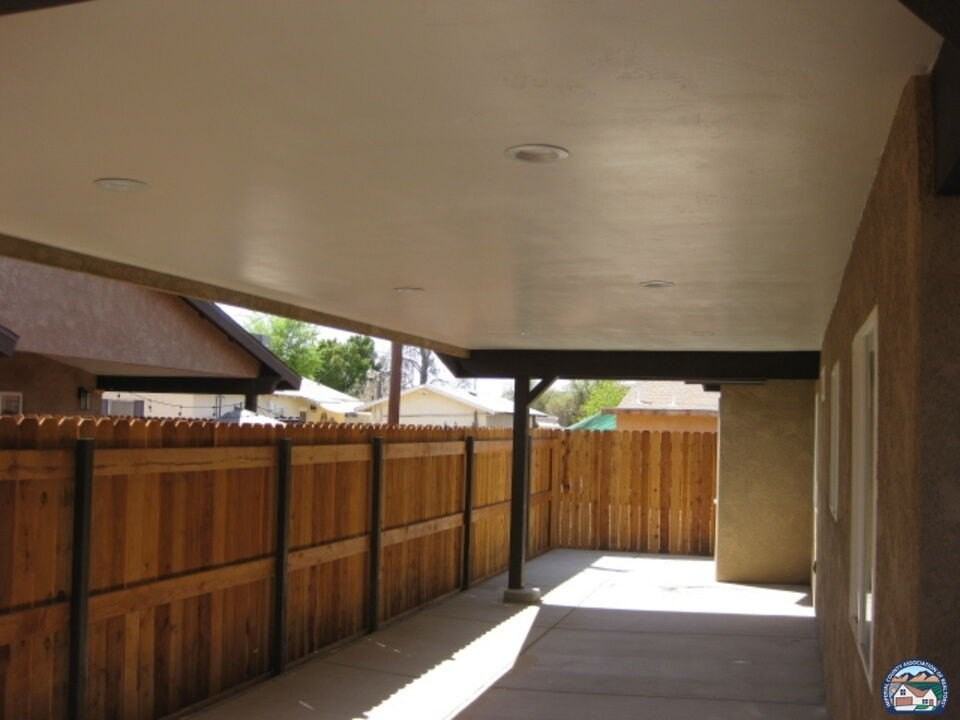 311 S E St #103 - Photo 2 of 12