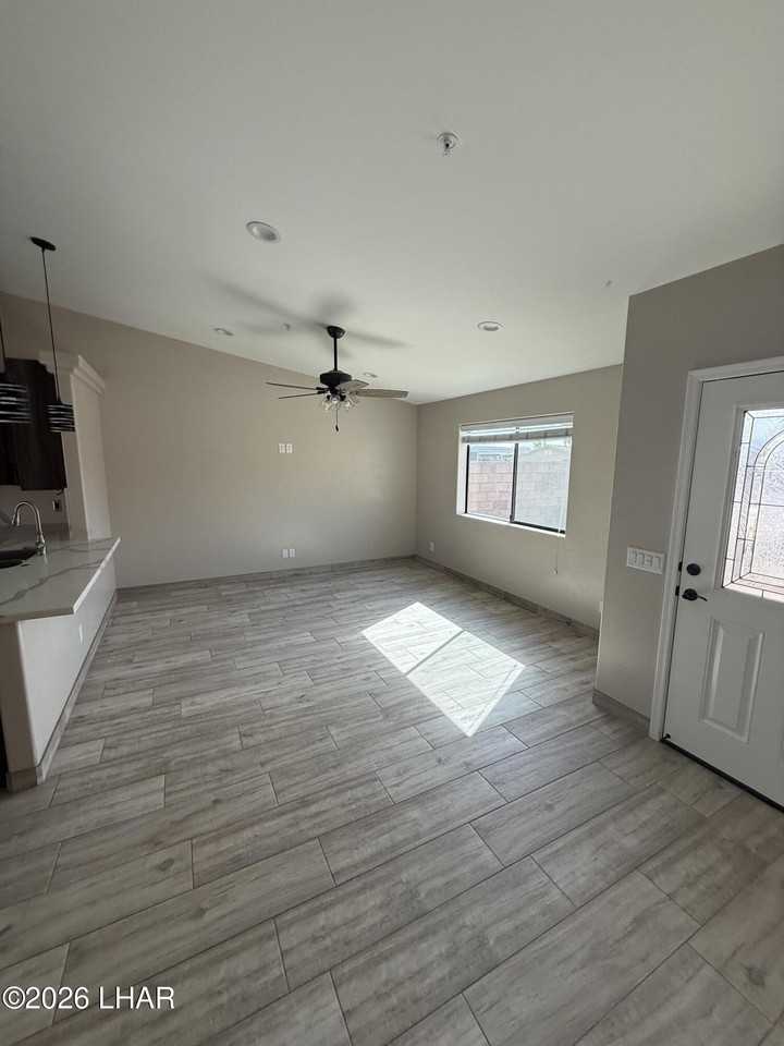 1228 Lake Havasu Ave N #102 - Photo 4 of 11