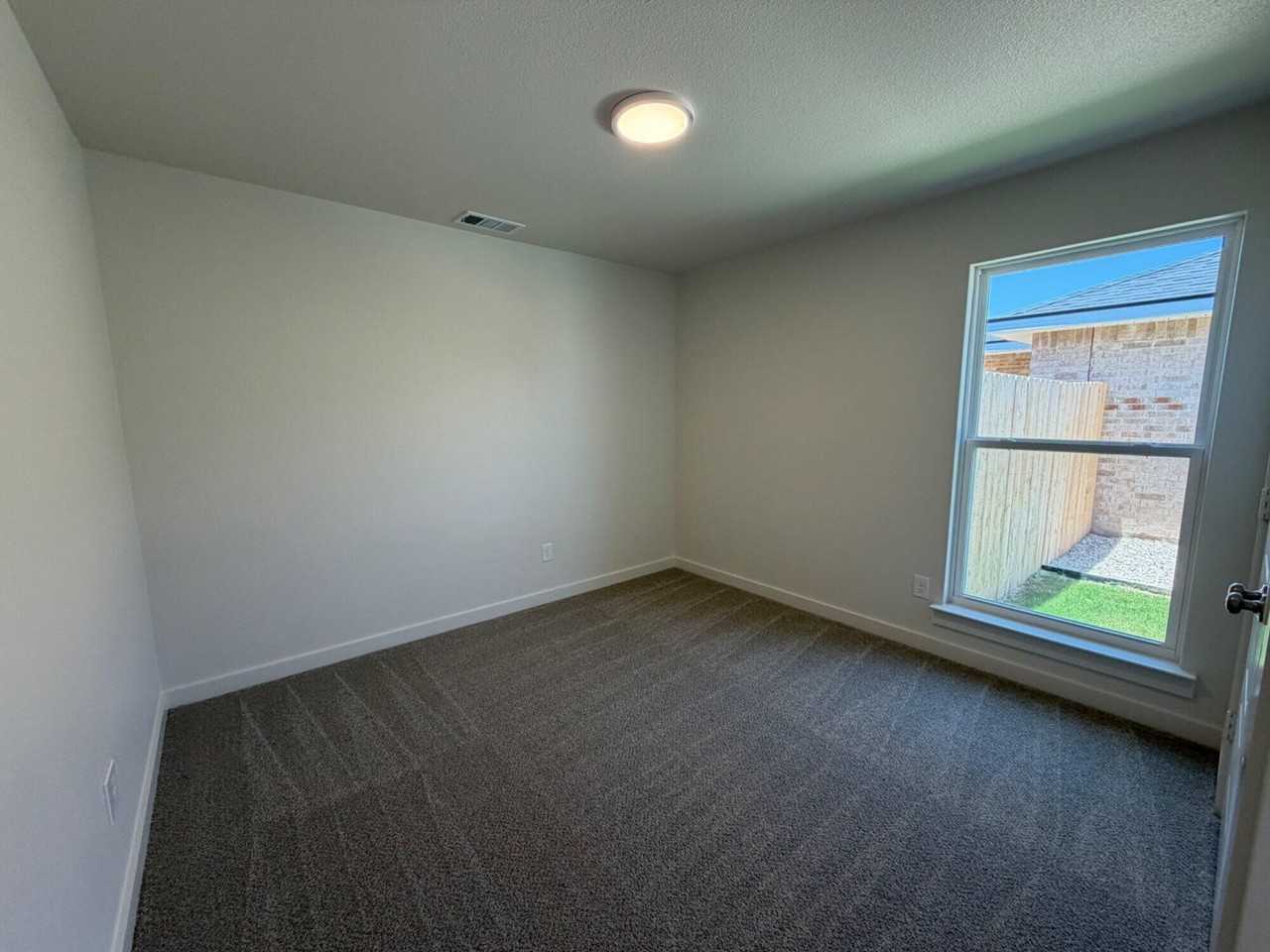 8325 24th St - Photo 6 of 10