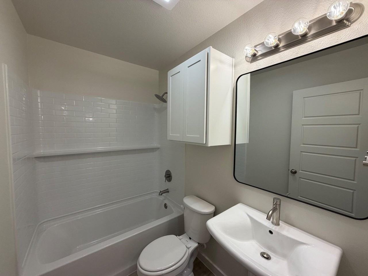 8325 24th St - Photo 7 of 10