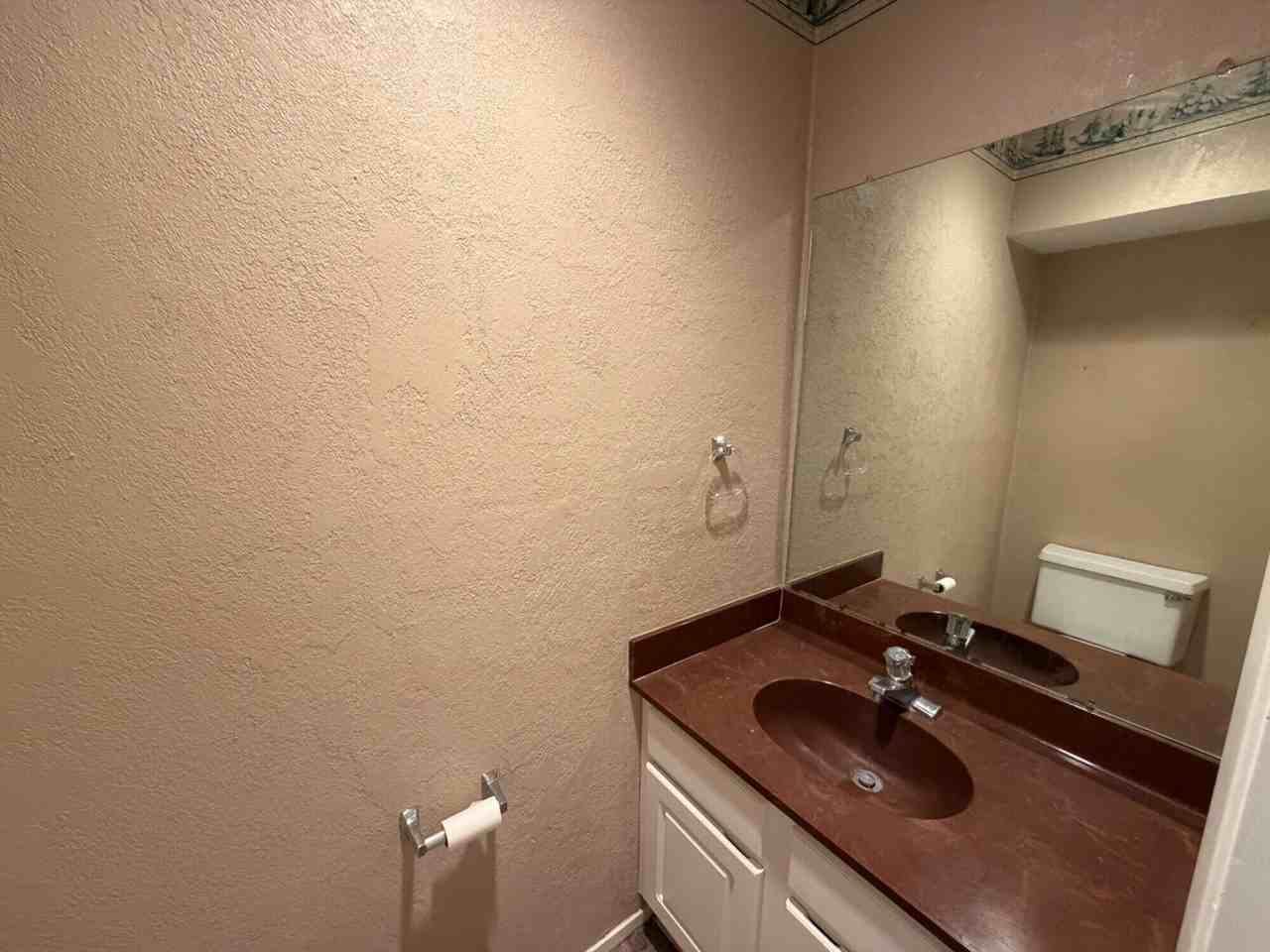 3730 86th Dr - Photo 6 of 16
