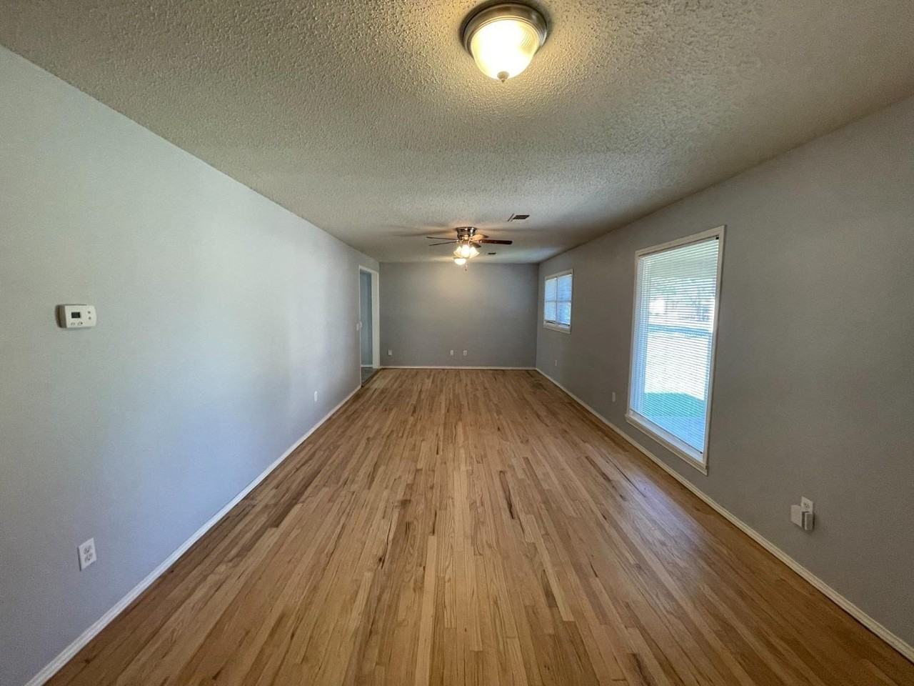 4919 40th St - Photo 2 of 10