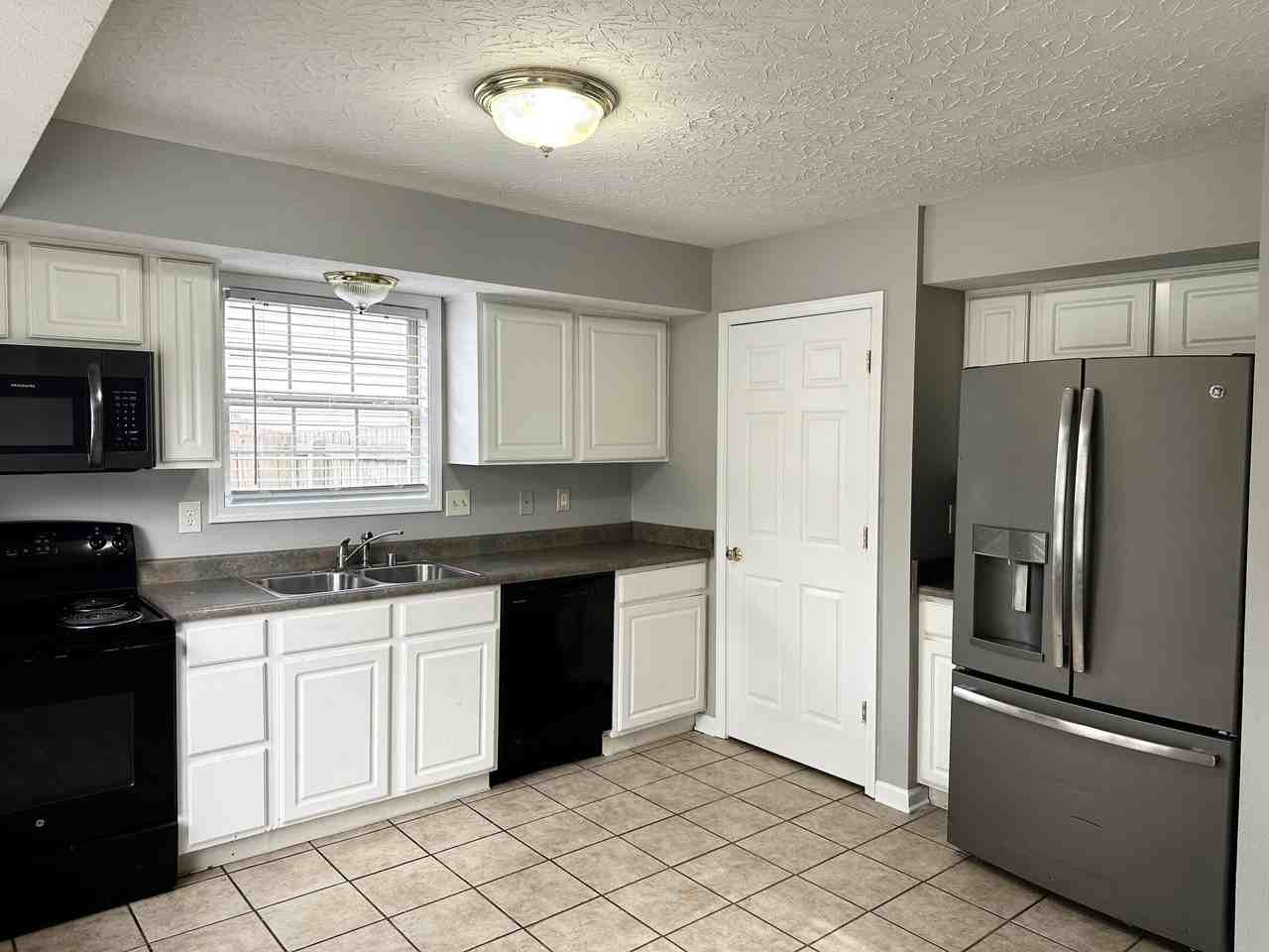 212 White Oak Trce - Photo 5 of 12