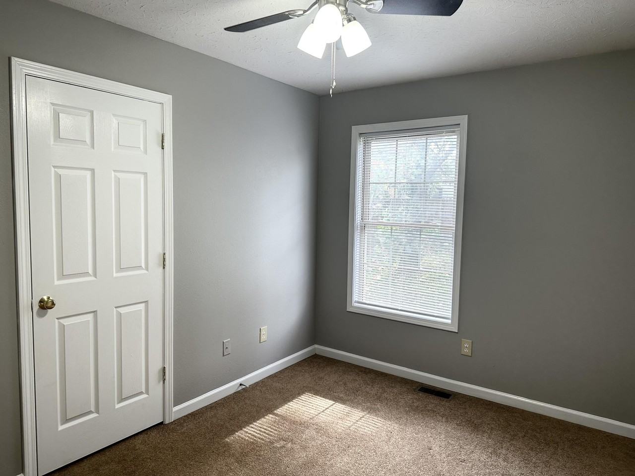 212 White Oak Trce - Photo 7 of 12