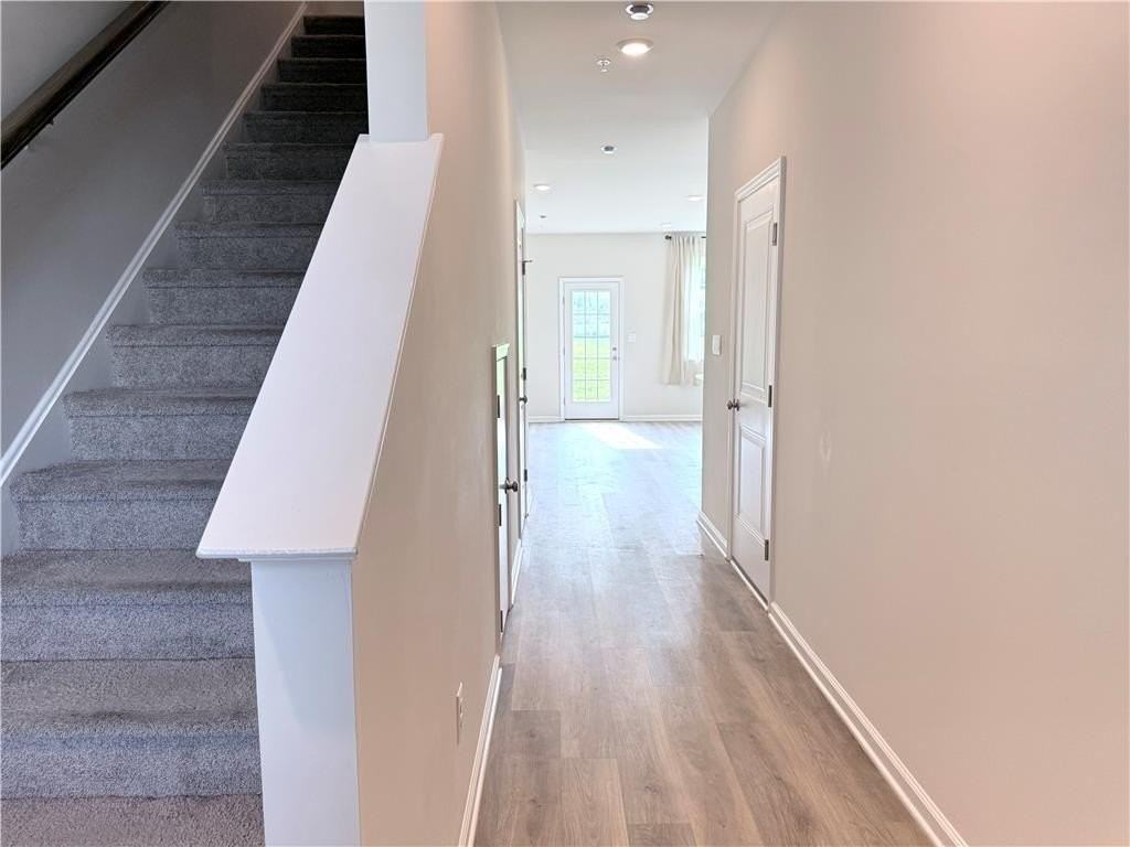 1224 Martin Rd - Photo 4 of 36
