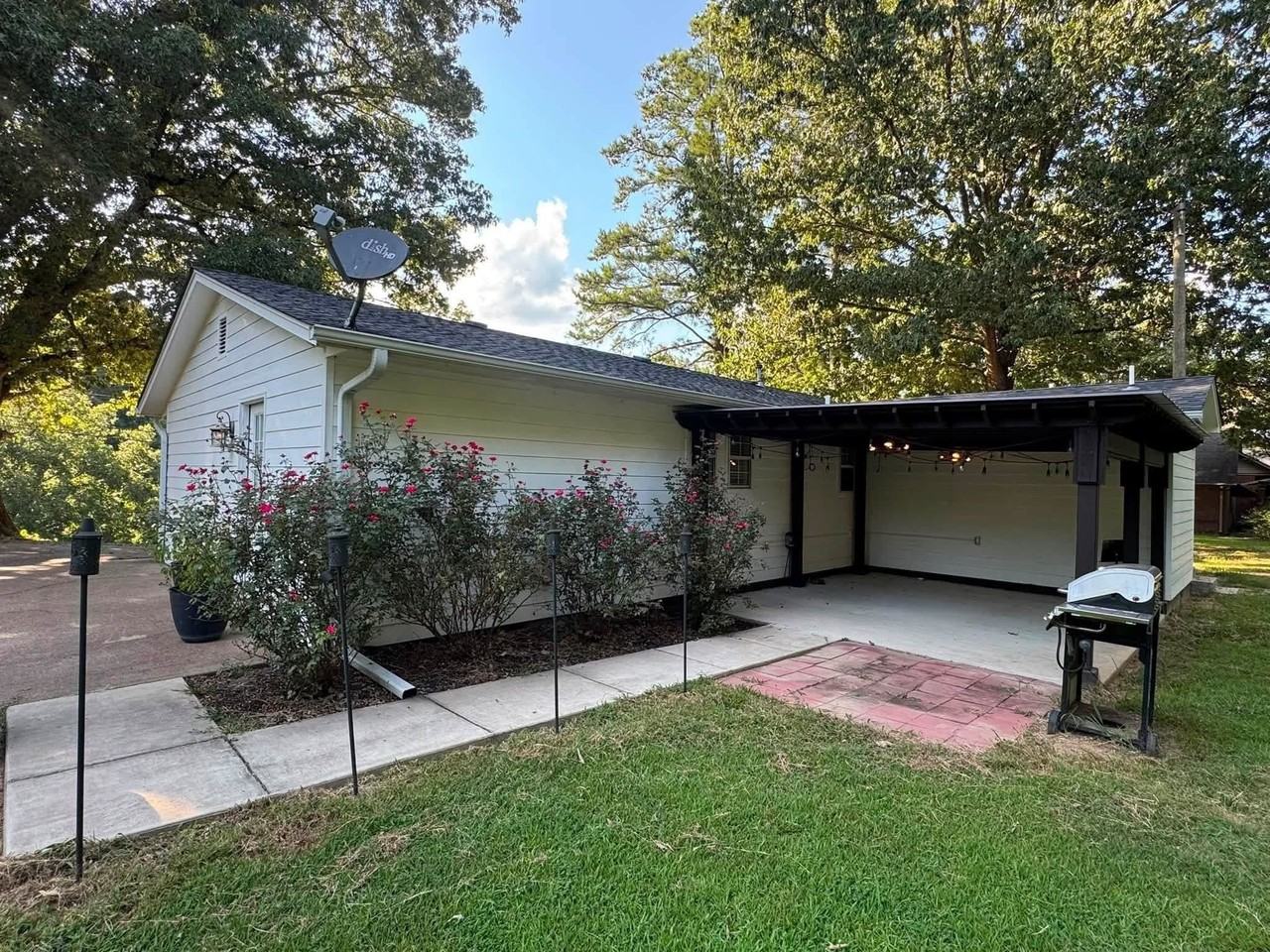1498 Garland Dr - Photo 6 of 21