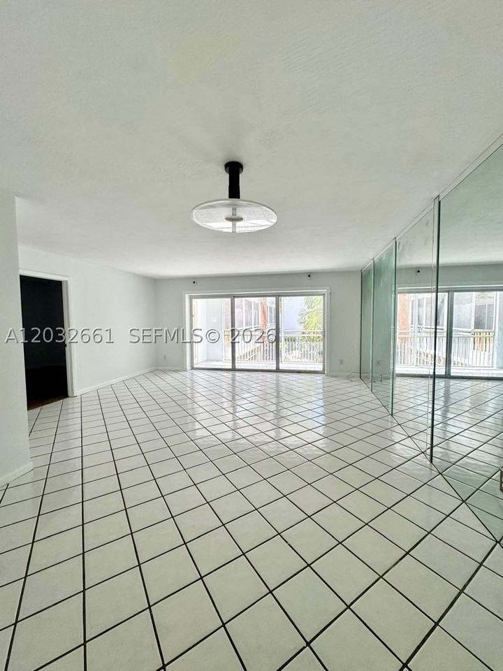 2501 S Ocean Blvd #1040 - Photo 3 of 17