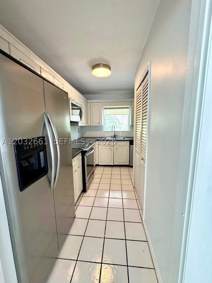 2501 S Ocean Blvd #1040 - Photo 6 of 17