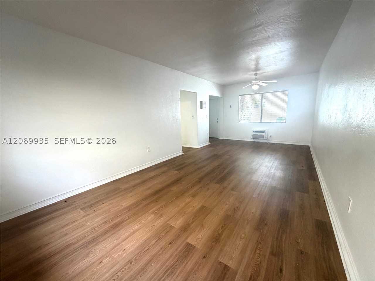 433 Santander Ave #1 - Photo 3 of 14