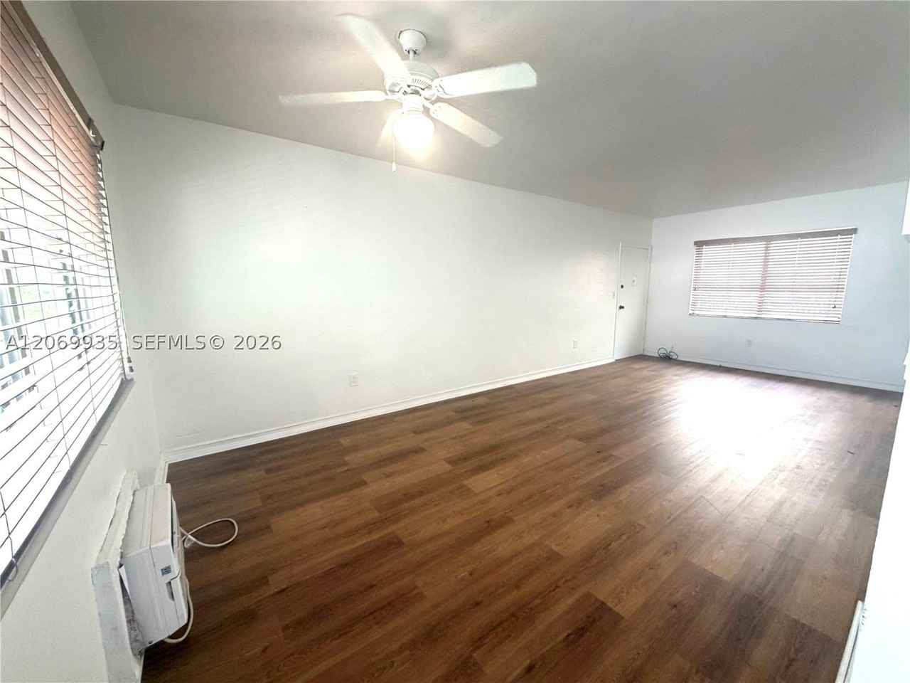 433 Santander Ave #1 - Photo 4 of 14