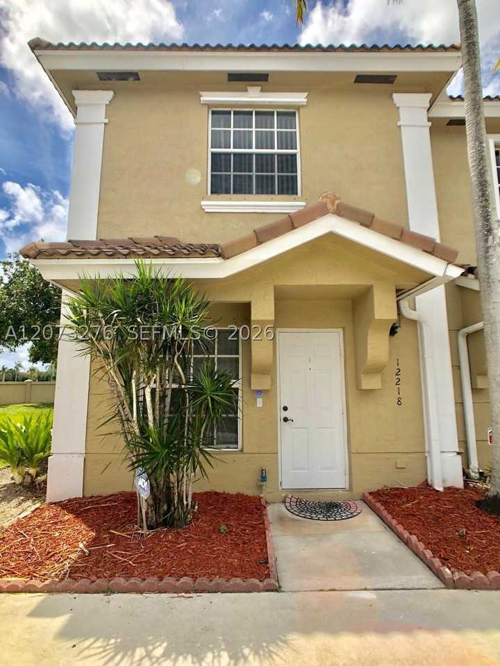 12218 Sw 8th Ct - Photo 3 of 31
