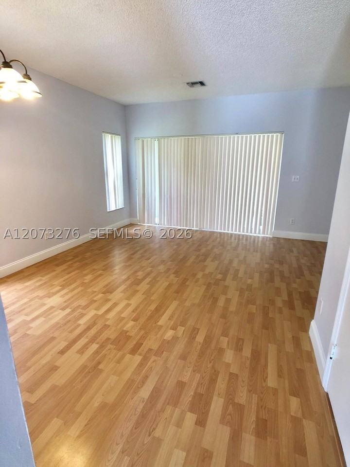 12218 Sw 8th Ct - Photo 4 of 31