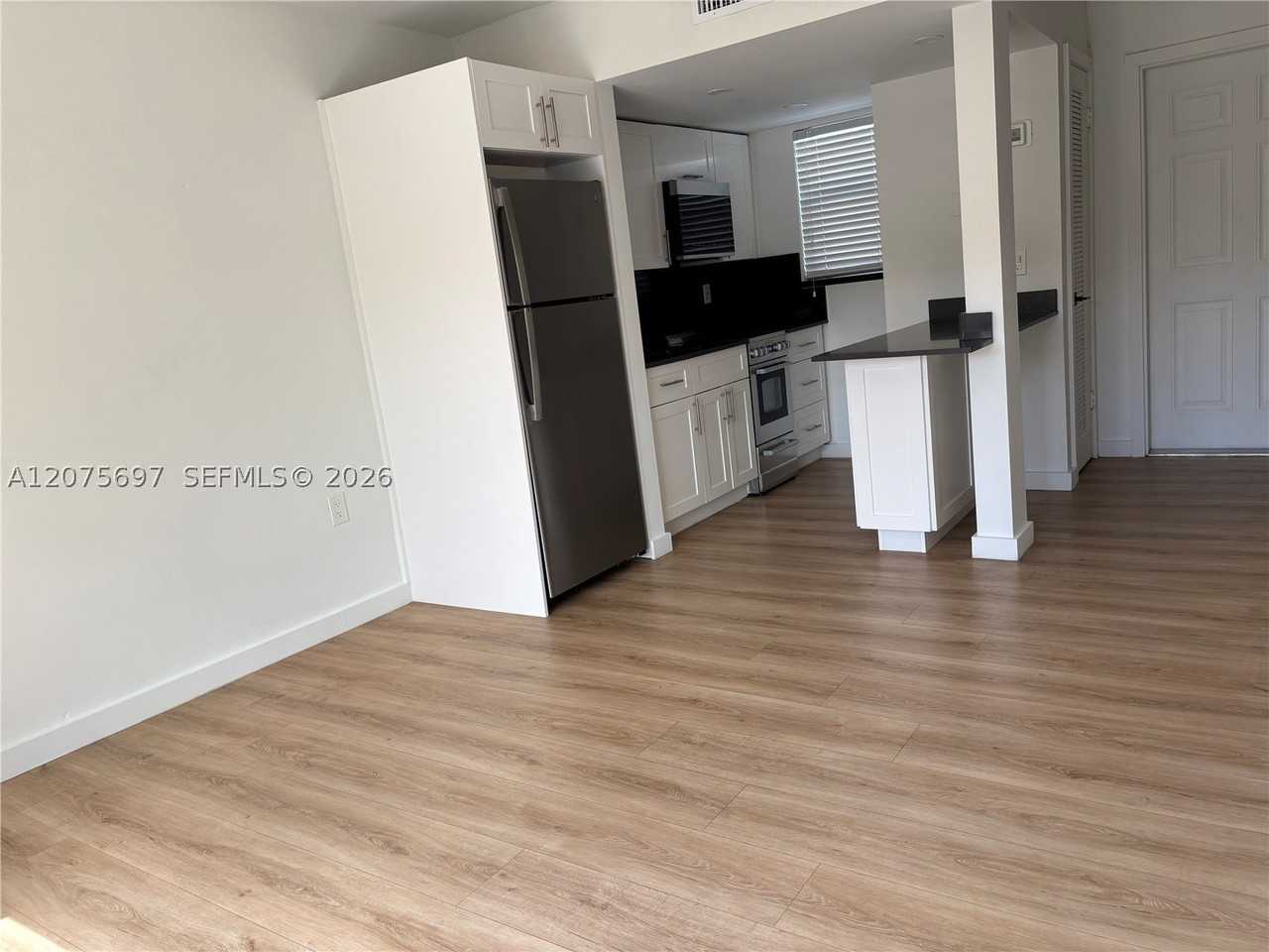 1025 Sw 6th Ave #6 - Photo 2 of 13