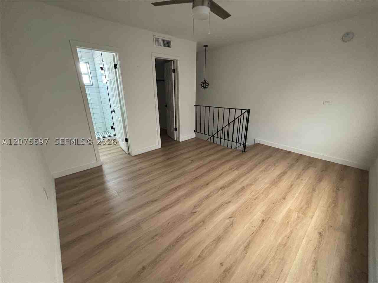 1025 Sw 6th Ave #6 - Photo 6 of 13
