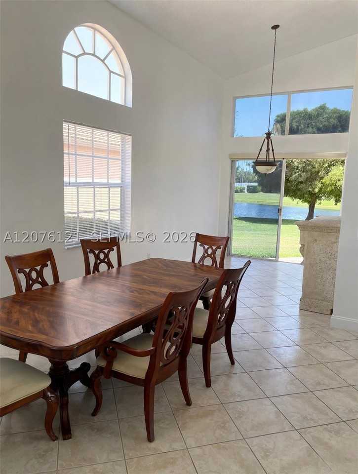 15616 Nw 12th Mnr - Photo 4 of 25