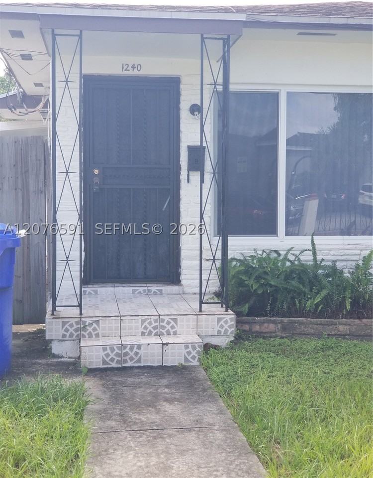 1240 Sw 22nd Ter #1 - Photo 2 of 15