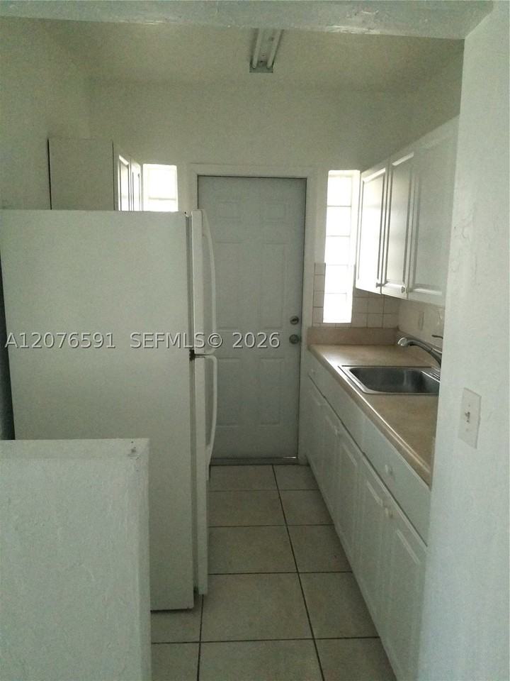 1240 Sw 22nd Ter #1 - Photo 7 of 15