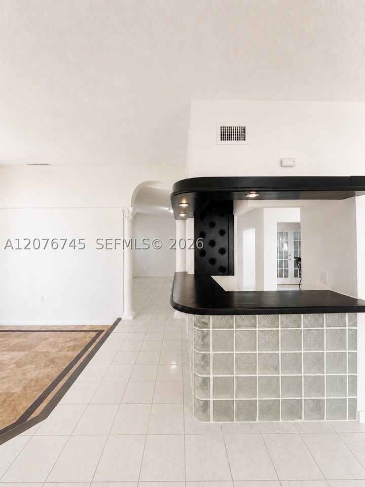 3011 Sw 117th Ave - Photo 4 of 40