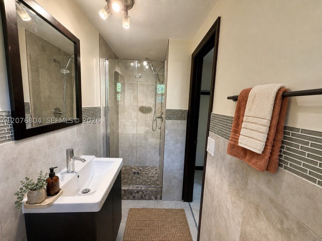 1309 S 23rd Ave - Photo 5 of 21