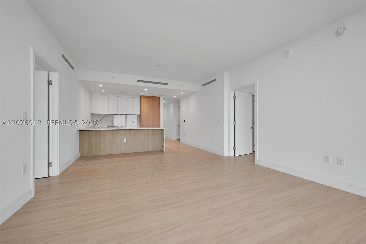 Laguna Cir #2402 - Photo 5 of 50