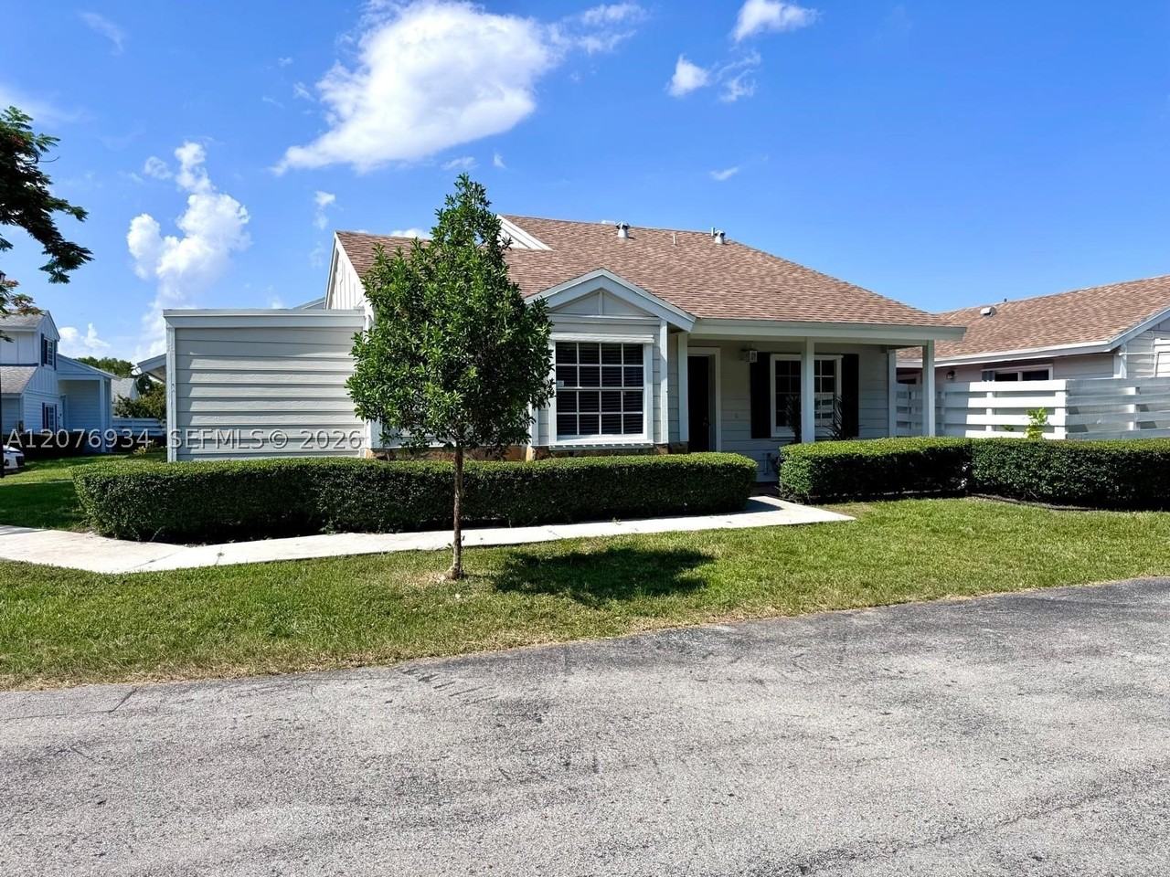 13700 Sw 149th Circle Ln #4-60 - Photo 2 of 35
