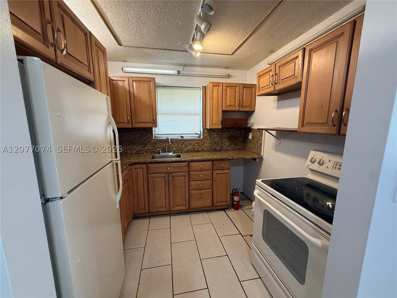 5715 Hayes St #5715 - Photo 7 of 17