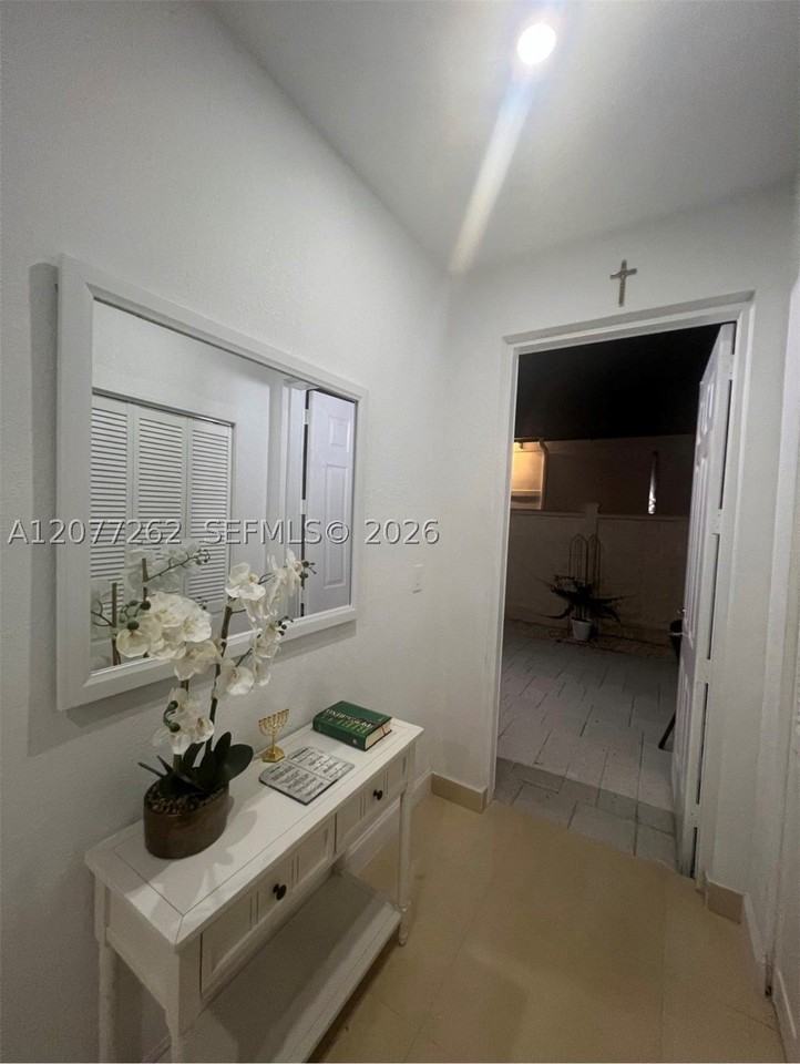 12241 Sw 81st Ter #REAR - Photo 4 of 38