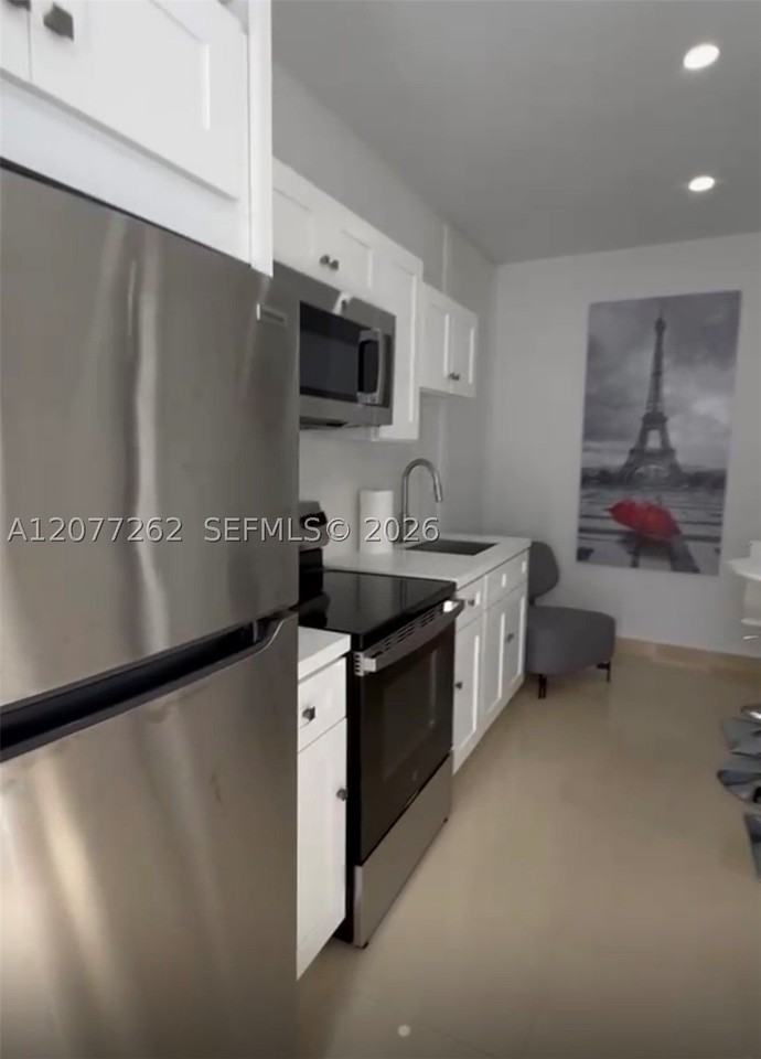 12241 Sw 81st Ter #REAR - Photo 6 of 38